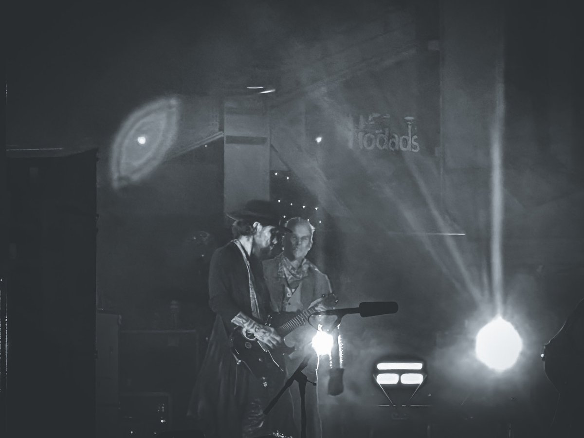 runaroundblu's tweet image. 8.11.24
@janesaddiction @perryfarrell @PetcoPark #photographer #photographychallenge #PhotoMode #photooftheday #Photo_Folio #Photos