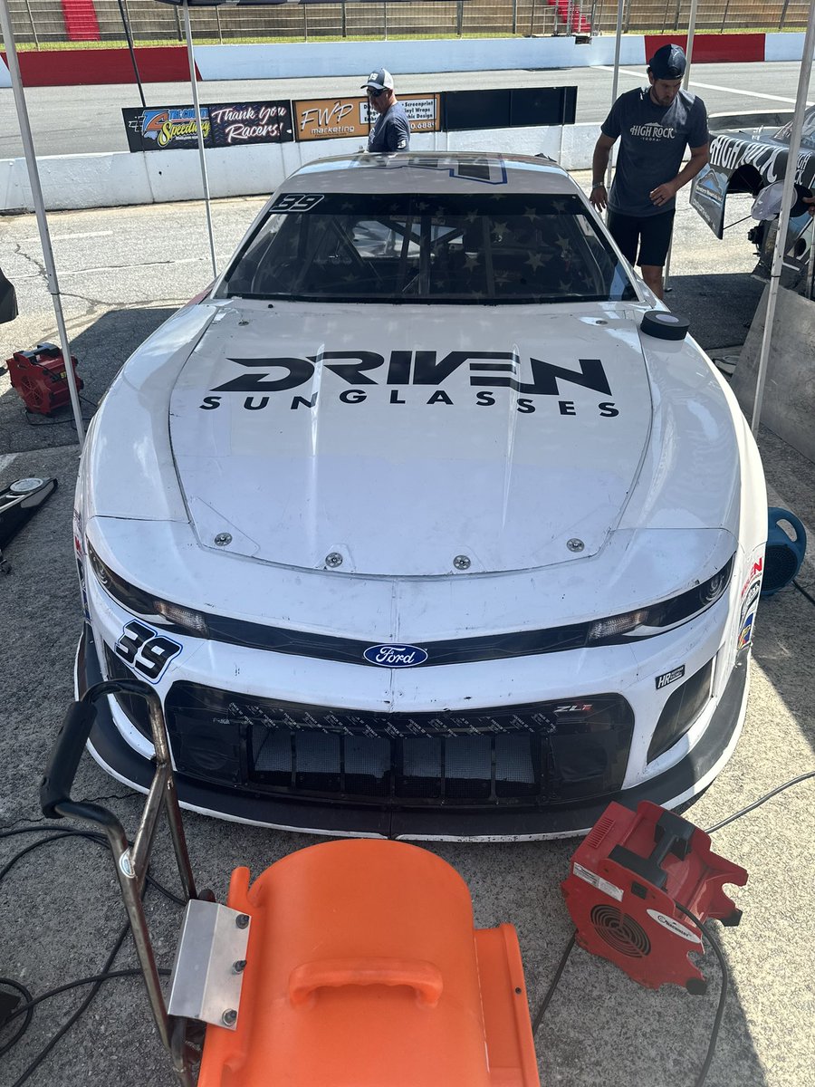 _bradmeans's tweet photo. Had a blast with @LandonHuffman at @racetrico, A good time was had!The day started off with solid speed going P.2 and p.3 in practice but the driver missed it after that.Thanks to @AggressiveHyd,@DrivenSun and @SimpsonRacing for making it possible. https://t.co/4uDlH39zyh