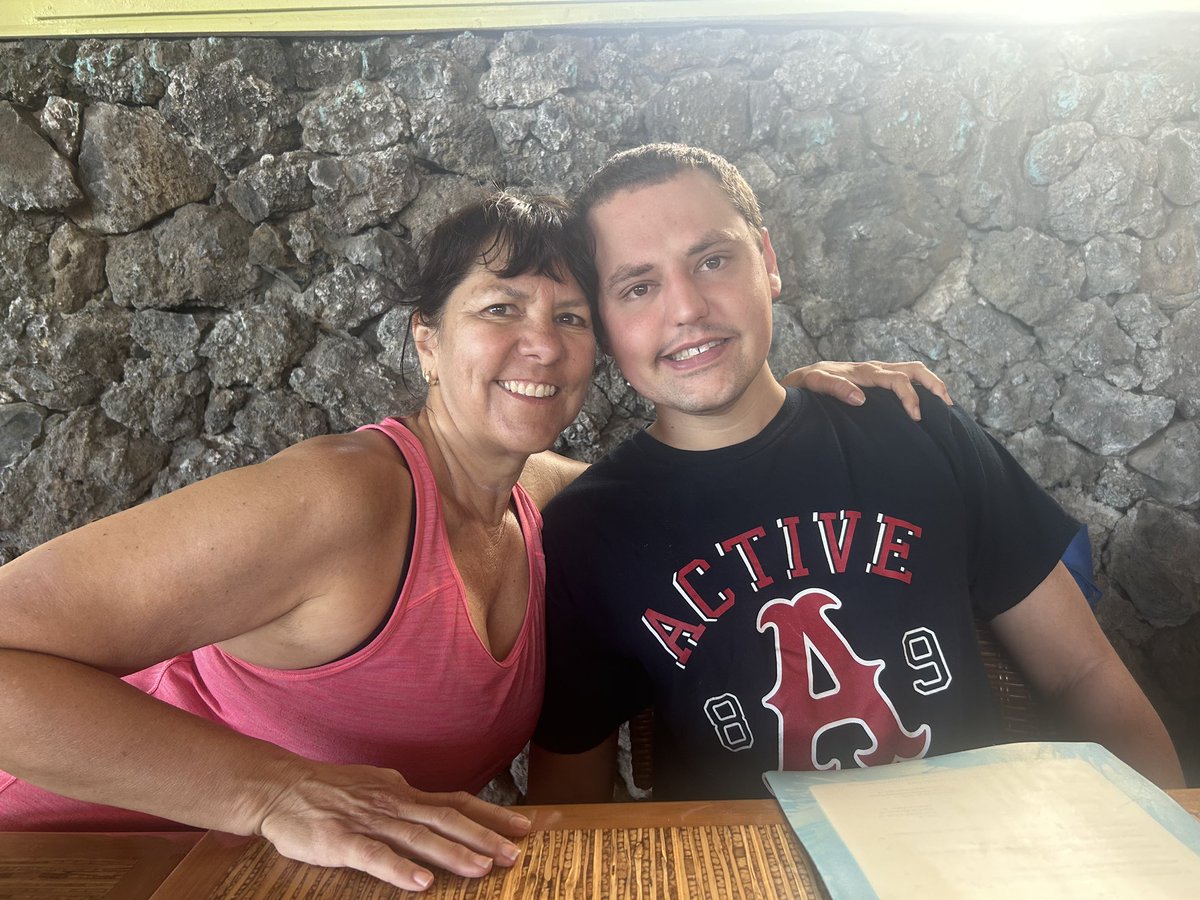 nickydodger's tweet photo. Some more pics of the recent trip to Maui with the fam! https://t.co/4EBDEgvx5t