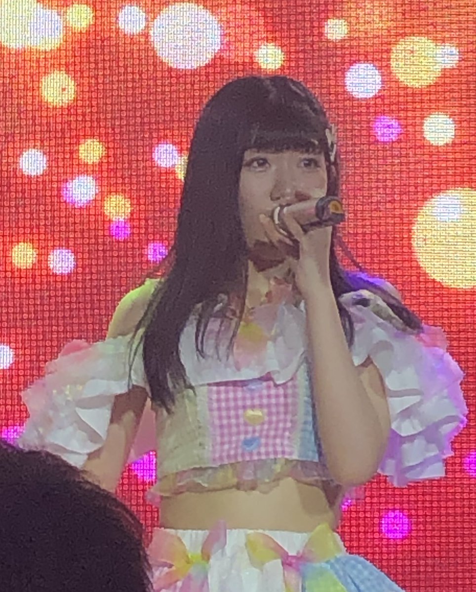 Beeee_Taro's tweet image. 僕の自慢の年代物のレトロカメラのハイレベルな画質クオリティ炸裂😑←

アイドル続けてくれることへの感謝と新たな門出のお祝いを伝えに。
#iPhone8 
#まぽんず