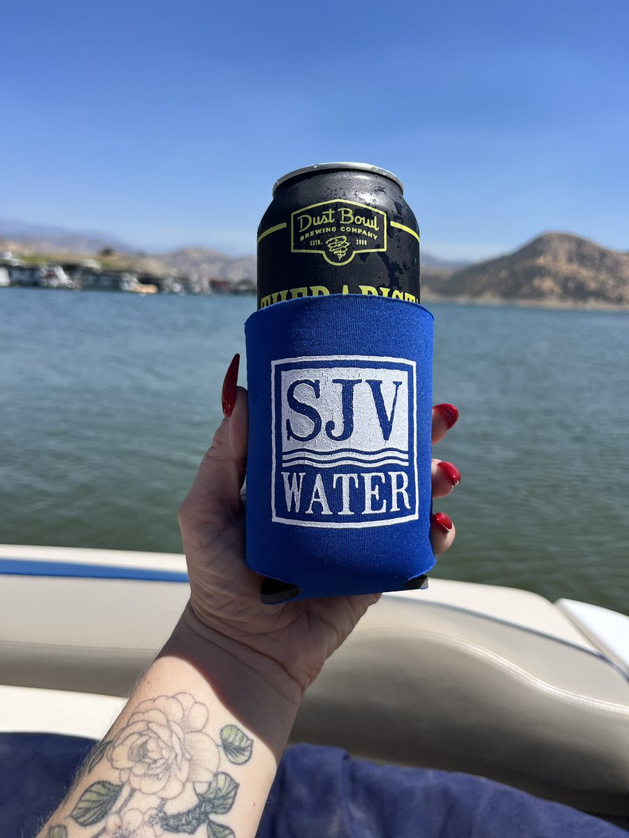 brianna_vaccari's tweet photo. Had to rep my @SJVWater koozie at SJV lake Pineflat today! With a fav @dustbowlbrew too. #hellalocal https://t.co/enxxPV563W