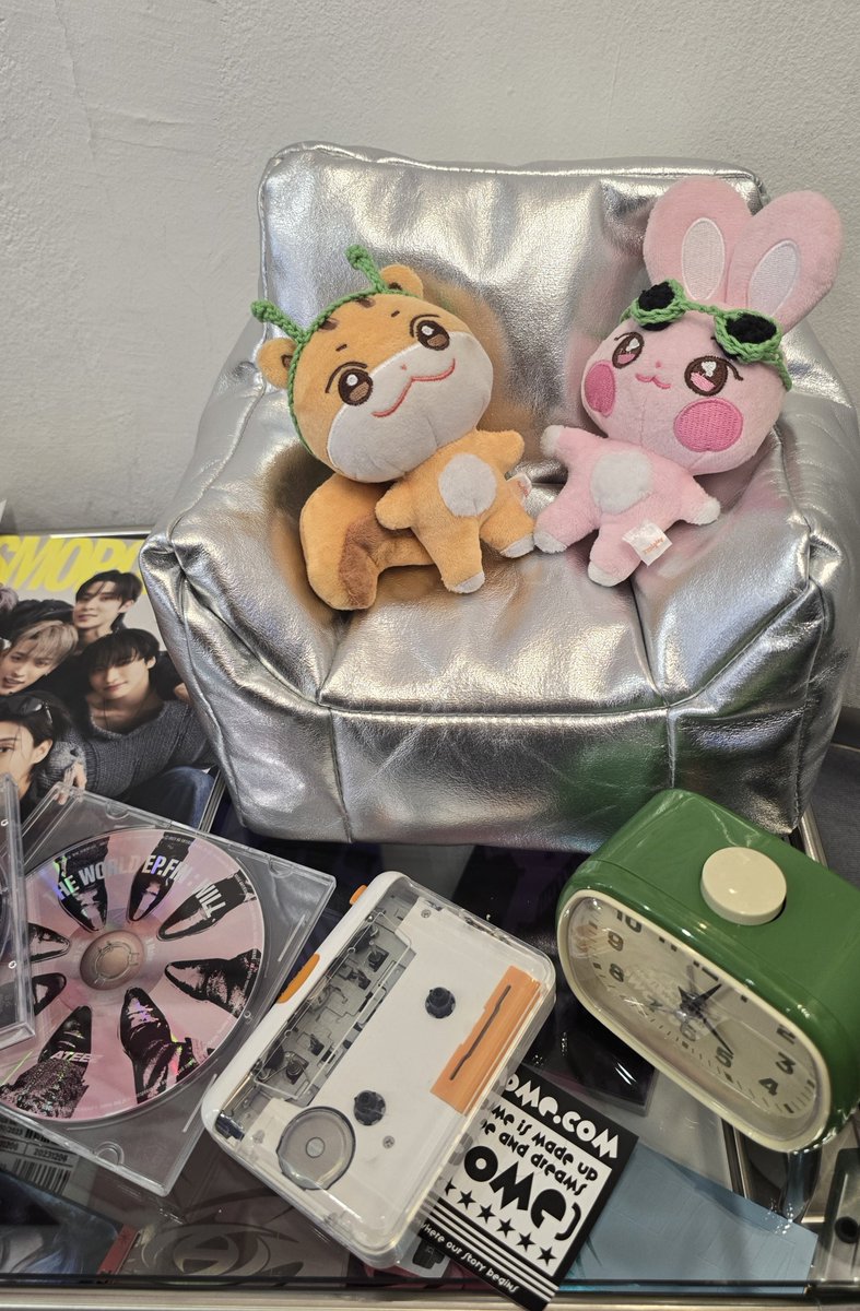 mars43tiny's tweet image. 히힛 도착🩶🧡

#MATZ_comin_right_here
#맏즈카페