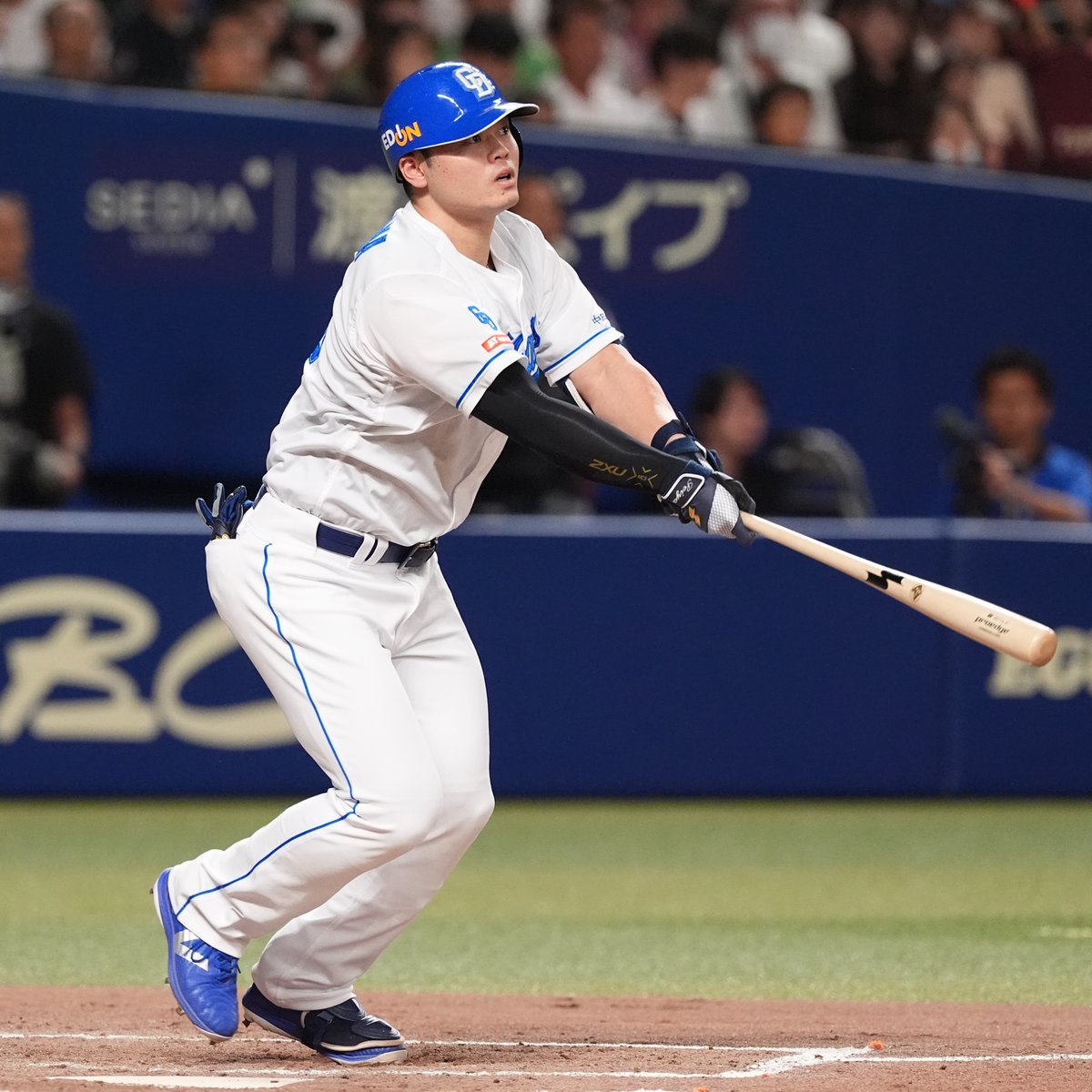 DragonsOfficial's tweet photo. ／
＃JERAセ・リーグ 速報⚾️
＼
中８−４神
本日の ＃月間JERAセ・リーグAWARD ノミネート選手はこちら✋
４安打４打点の活躍を見せた
＃細川成也 選手です。
詳細はこちら　https://t.co/npQIT8WvhE
JERA協賛特設ページ　https://t.co/zPW5dhijgX
#JERA
#どらほー https://t.co/RApcappLWW