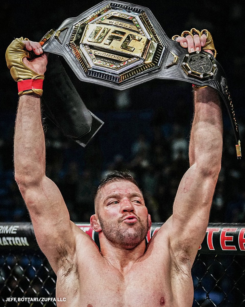 🏆 Hasn't lost in six years
🏆 10-fight win streak
🏆 Won and defended the middleweight title in 2024

Dricus Du Plessis is doing something special right now 👏 #UFC305
