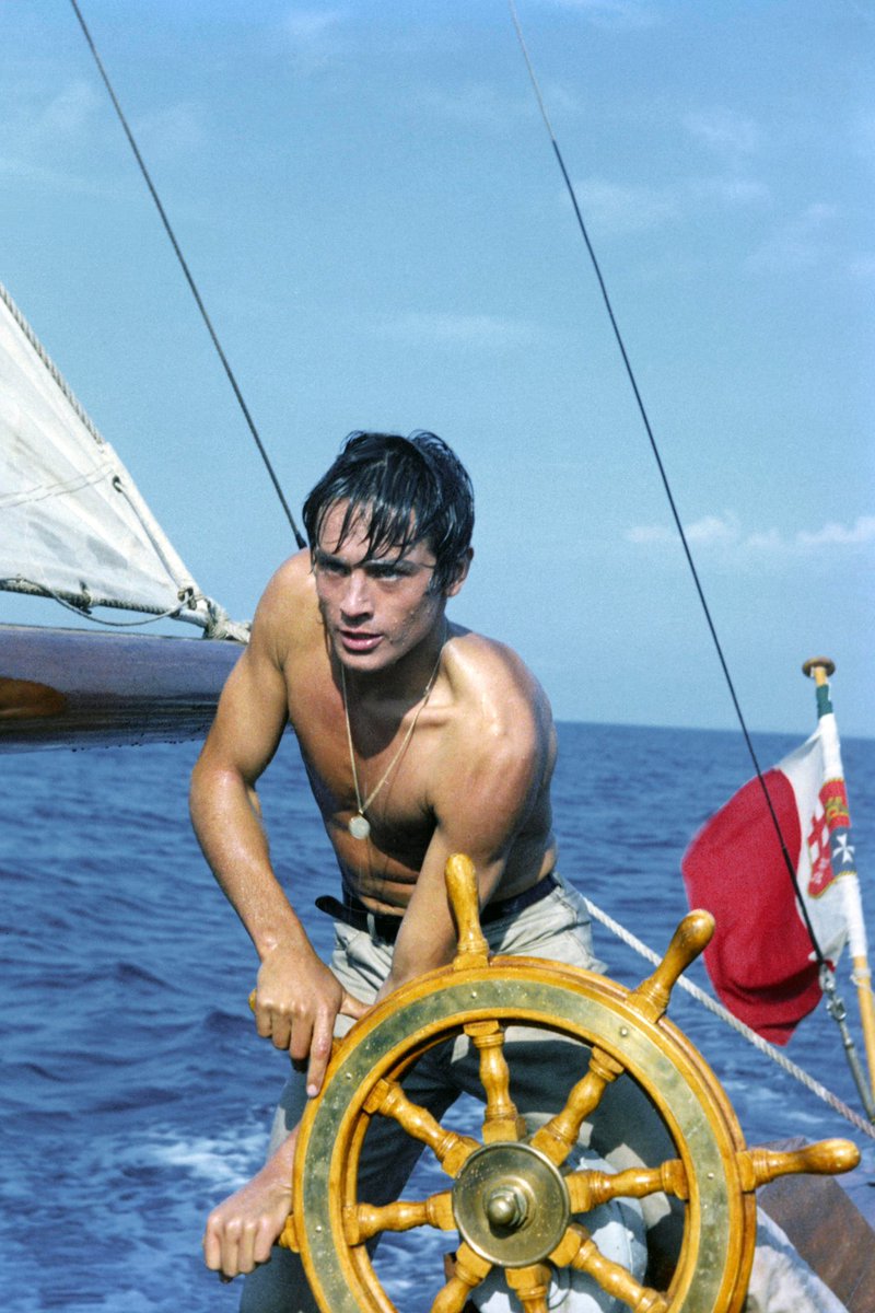 jeromegodefroy's tweet photo. ⚫️ Alain Delon est mort. Il avait 88 ans. Le plus grand acteur français de sa génération. Une filmographie impressionnante. https://t.co/MTtqvNnkiy