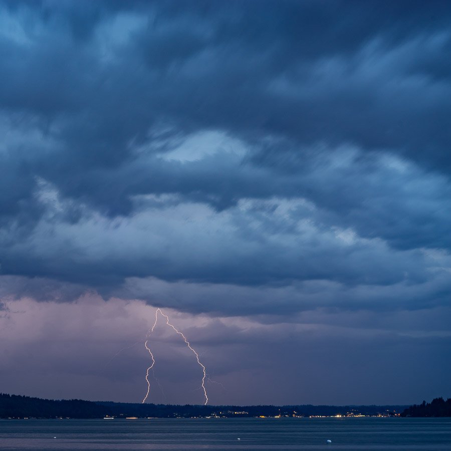 Tony Johnson (@tonyjpix) on Twitter photo caught #lightning over Port Orchard and Bremerton right after sunset as the storm rolled in #wawx <a href="/NWSSeattle/">NWS Seattle</a> caught #lightning over Port Orchard and Bremerton right after sunset as the storm rolled in #wawx <a href="/NWSSeattle/">NWS Seattle</a>