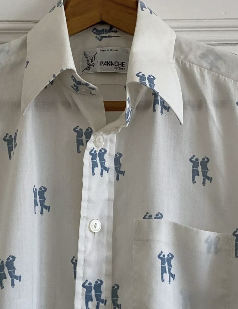 eric_ernie_col's tweet photo. #FromTheArchive
A Rare 1970s “Panache by Tern” Short Sleeve Shirt…
…with a #MorecambeAndWise Dance Print
#StillBringingSunshine 👓🌞♥️
#EricAndErnie #WAHEY #Fashion
#MadeInGreatBritain 🇬🇧 #VintageClothing https://t.co/2ZU6K0P3t8