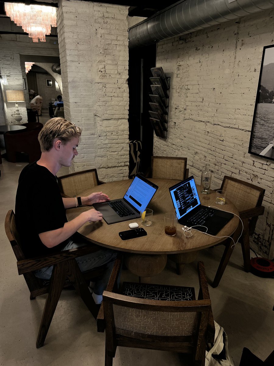 rubenpdegroot's tweet image. typical day of a software developer:
- fast
- crush out some code
- go gym
- watch sunset
- travel to a new country