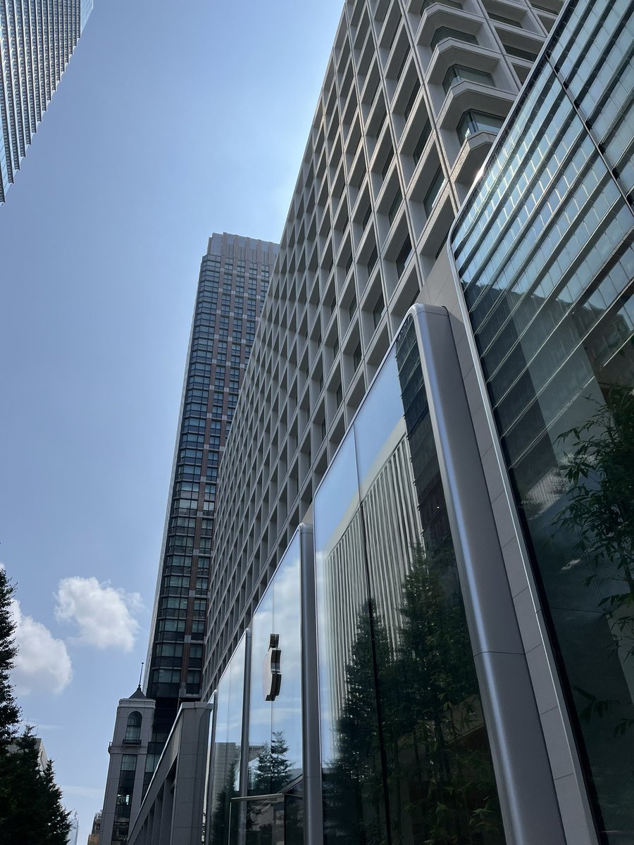 koseda0136's tweet photo. パーツ手配完了の連絡がすぐあったので、休みの間に預けたら3日で修理完了。引き取りに行って来た。バッテリー交換したので、もう少し使えると思う。 https://t.co/prHGb5A1eu
