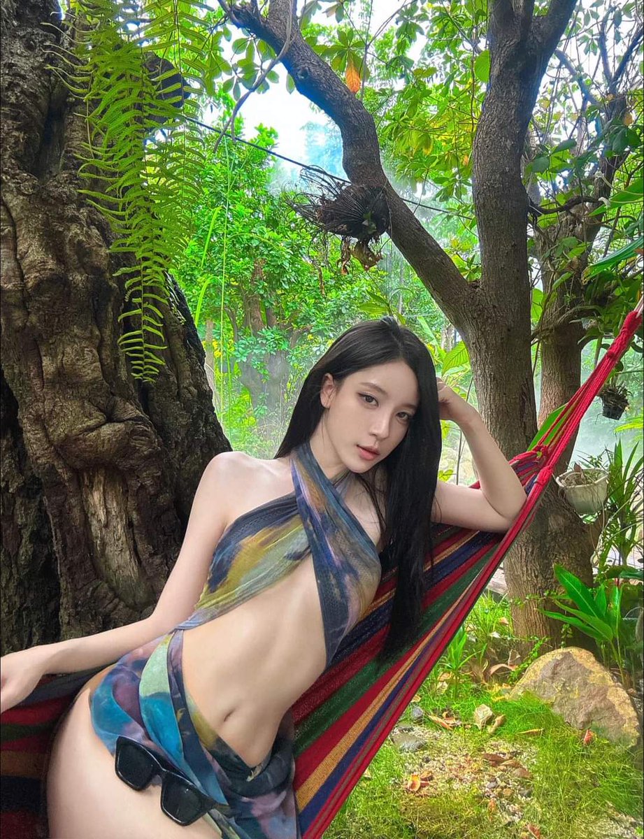 SamrithKhy61321's tweet photo. My TikTok:https://t.co/DQGO2qIQMx
#sk #singer #modelgirl #actor #artist #fashion #angkorwat #TheGoatTrailer  #khmer #venezuelalibre
SK's tiktok:https://t.co/xT4NHB7RyO https://t.co/d5cNfKE6Hv