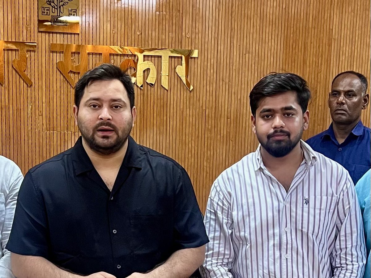 ritwik_raj_'s tweet photo. “Nobody can go back and start a new beginning, but anyone can start today and make a new ending”

Meeting with my leader @yadavtejashwi https://t.co/Xg98weFkXq