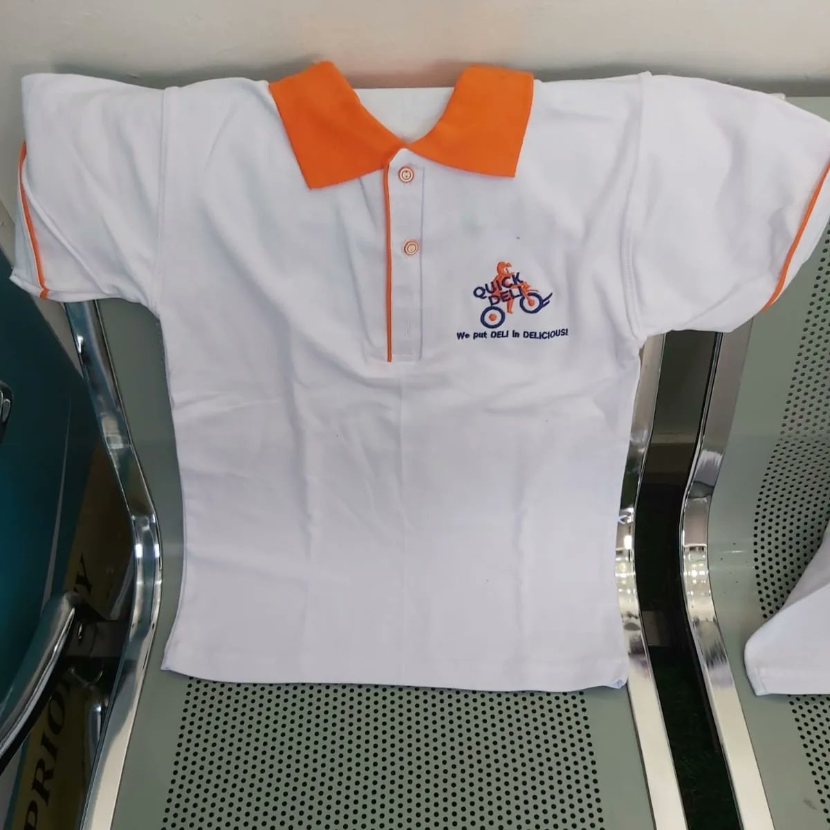 BrandsCj's tweet image. Elevate your Brand Visibility with Custom-made 
#ChefUniforms Personalized with preferred design, colour &amp;amp; sizes. For orders contact us today 
☎️ Call/Text/Whatsapp 0723828823/0737266534
info@cjaybrands.co.ke   cjaybrands.co.ke 
📌 We are located at Tumaini Hse 3rd Flr