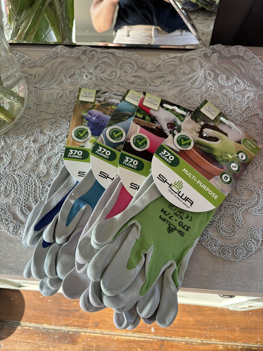 Most event riders are getting ready for their autumn plans and here I am getting ready for the yearling season…

If you know, you know…..