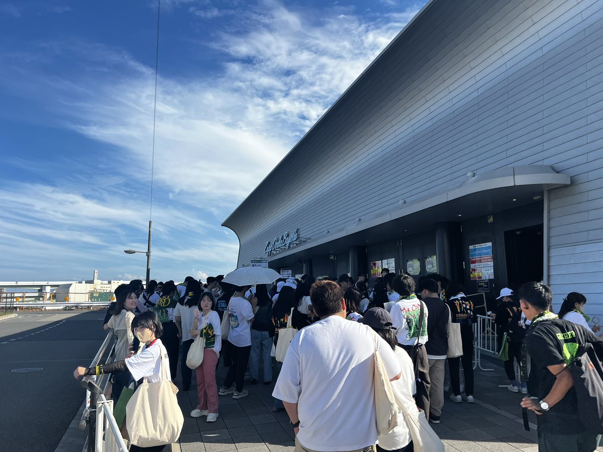 GReeeeNREO's tweet photo. 着いた！
番号惜しい！！⍩
#GRe4NBOYZ https://t.co/wCzWRprBIu