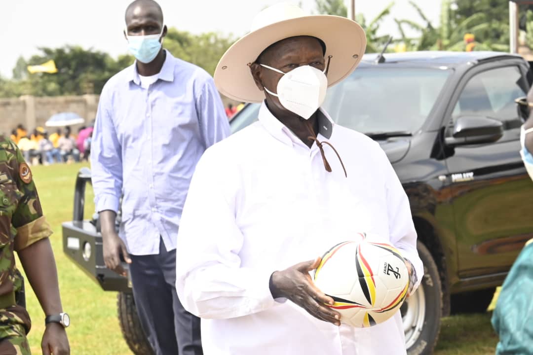 USSSAOnline's tweet photo. H.E @KagutaMuseveni has officially launched the #FEASSAGames2024.

The event was held at Bukedea Comprehensive School. https://t.co/fNm7C5msNi