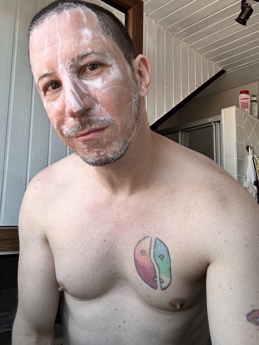 kyndzkopf's tweet photo. Schönen Sonntag euch! #gaygermany #germanguys #germangays #gaymunich https://t.co/3r3Tt8TurQ