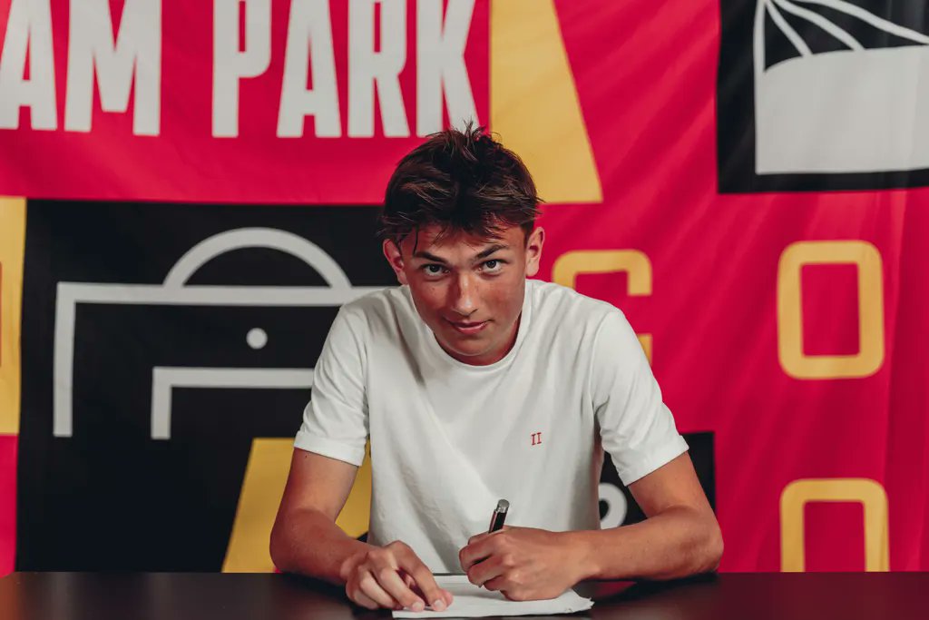 slfodbold's tweet photo. 𝐒𝐓𝐀𝐑𝐓-𝟏𝟏 💪

18-årige Justin Janssen fra @FCNordsjaelland får debut på den centrale midtbane, da han erstatter Jeppe Tverskov, som må sidde over i dag mod Silkeborg IF 🐯.

🧵🔻

#sldk #SIFFCN @slfodbold https://t.co/nUIxRCCYff