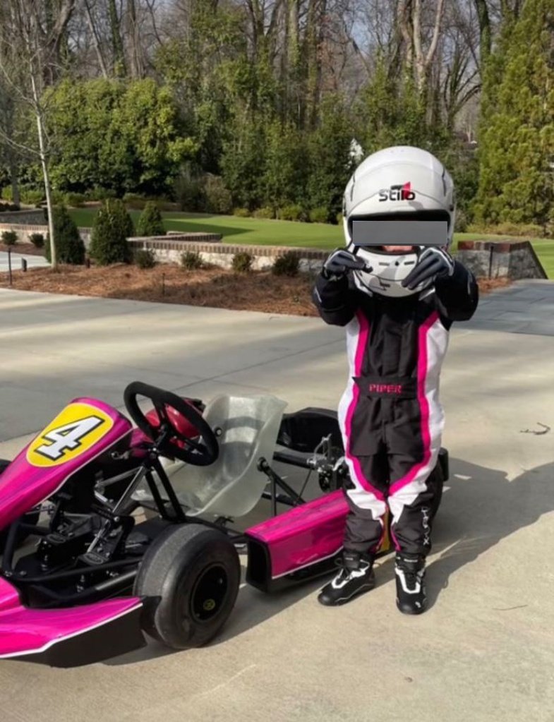 Hange Z. tweet media