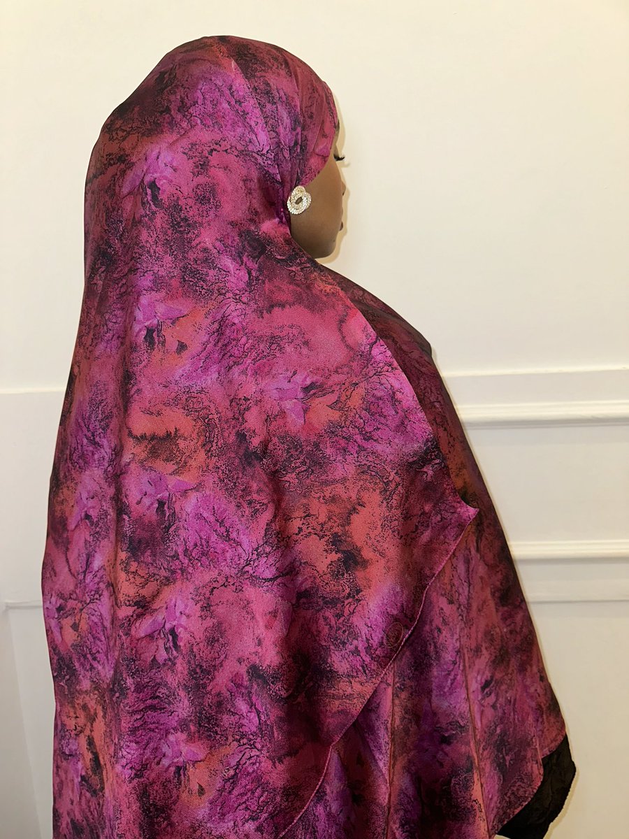 Modaana_co's tweet photo. Abayas and Scarfs from MODAANA🌙 https://t.co/zKxVCbC41Y
