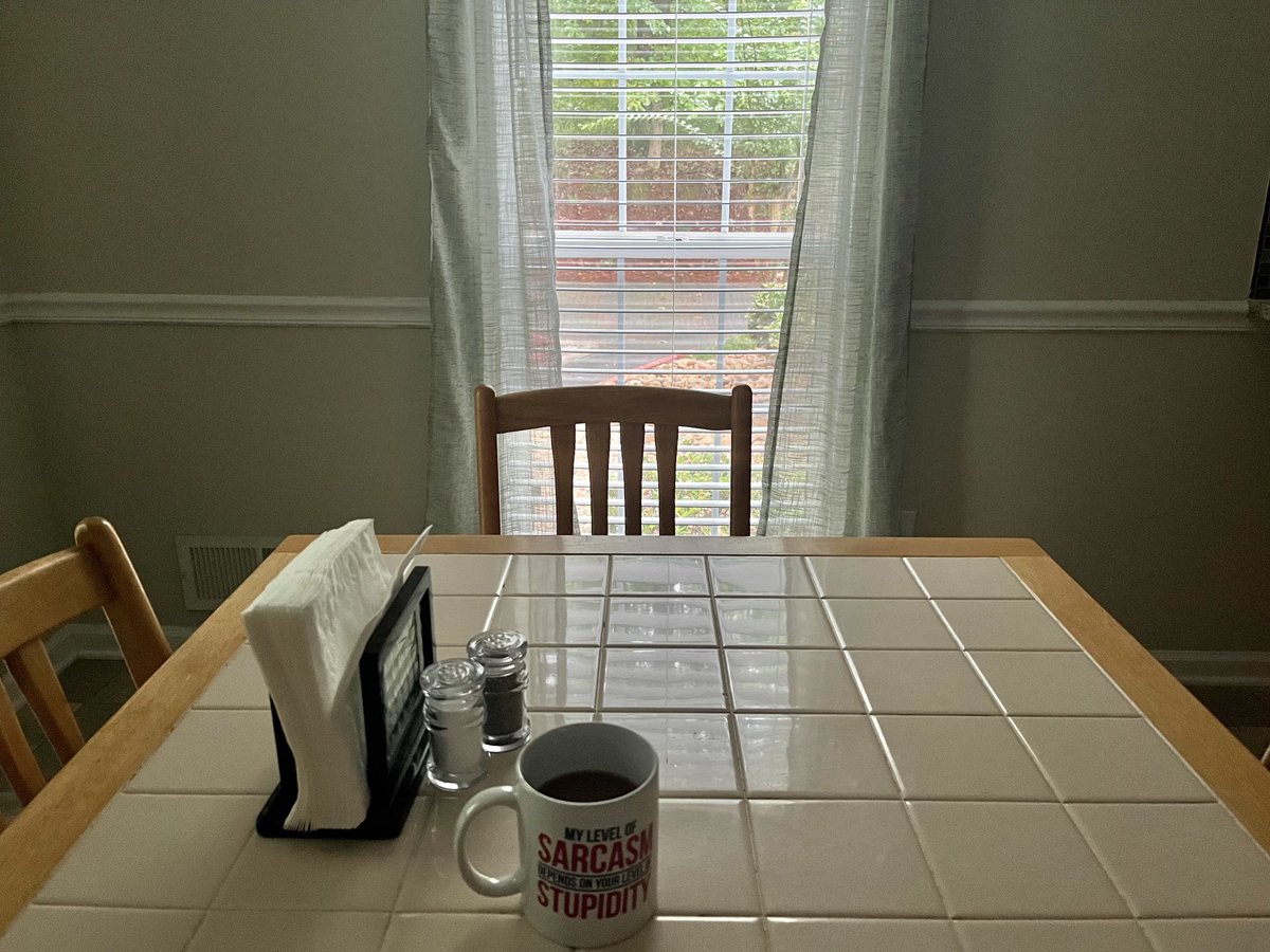 Robin_Lamp's tweet photo. When I think about all of the meals served at this table and the conversations had - I realize that this may be the most important piece of furniture I own.  Today, I get a new table. Today, I will start to have new meals and Conversations. https://t.co/WpDV16m75k