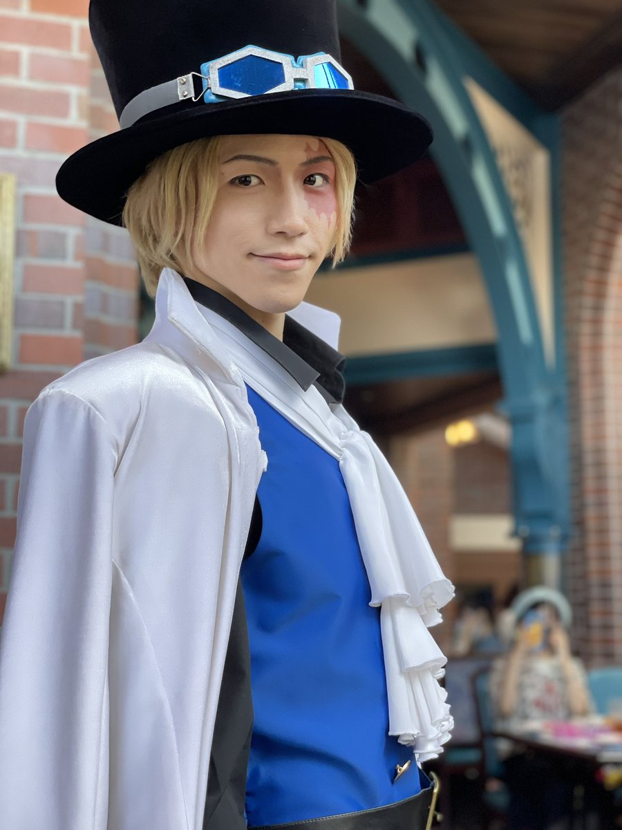 GVQ4W1daYAAcSpv.jpg