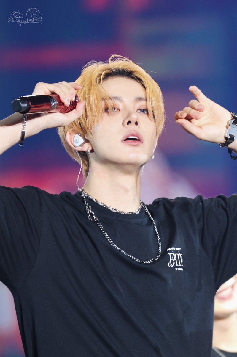 BWicce_hs's tweet photo. 240818 Fate in Jakarta

#ENHYPEN  #엔하이픈 
 #희승 #HEESEUNG   #이희승 
 #ヒスン
#FATEPLUS_IN_JAKARTA https://t.co/0NB1wPCkN8