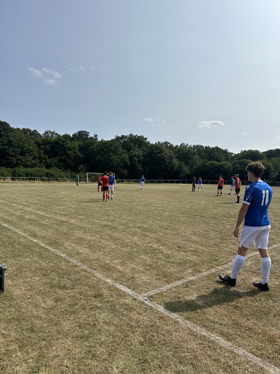 A tough battle yesterday but the lads kept going right to the end. 2-0 up then 3-2 down finished 4-4. One more friendly to go on 31st aug then the real fun begins with an opening league game away to Croxley Green reserves on 7th sept. COYH.