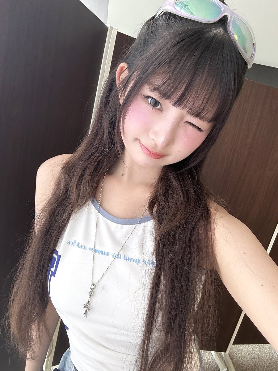 rei pics tweet media