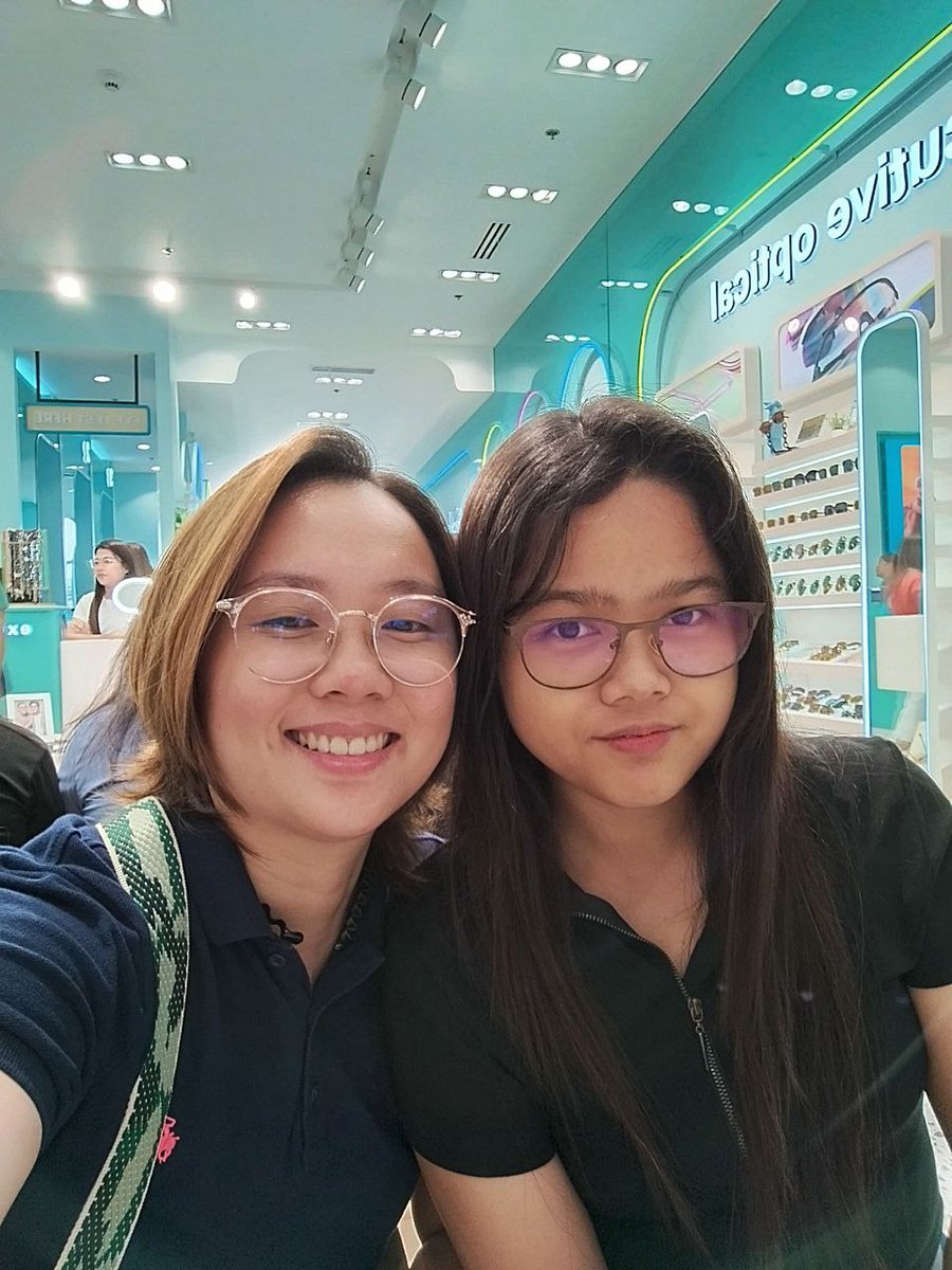 _ewieka's tweet photo. 4th Anniv Celebration 🥳 iloveyou always hon 🤍 https://t.co/capsXuUgAr