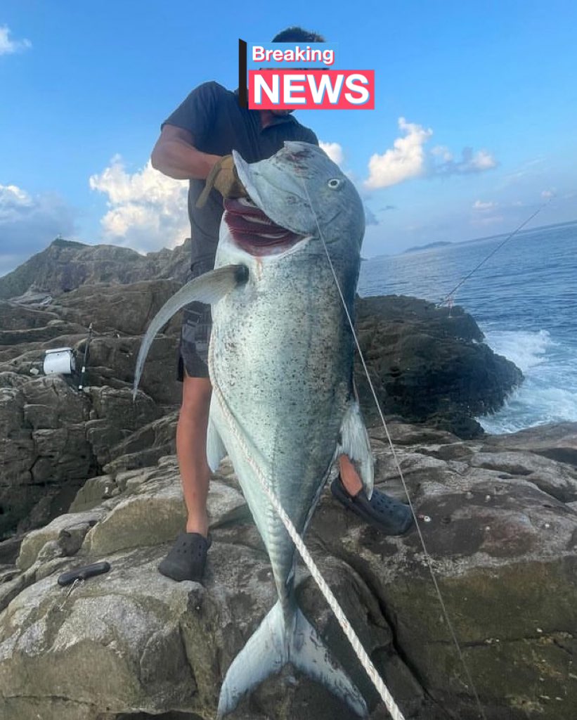 やっとのことで初GTゲット！
同行者も2匹と大変満足な釣行でした👌
134cm  35kg