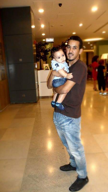 ياجماعة زوجي من عشرة أيام ما اعرف عنه شي اسمه ابراهيم براك العازمي مفقود من وقت رد من سوريا الرجاء اي خبر يطمني 
#الكويت 
#الكويت_تستحق_الأفضل 
#العوازم
#اسقاط_القروض_لليوم_2075