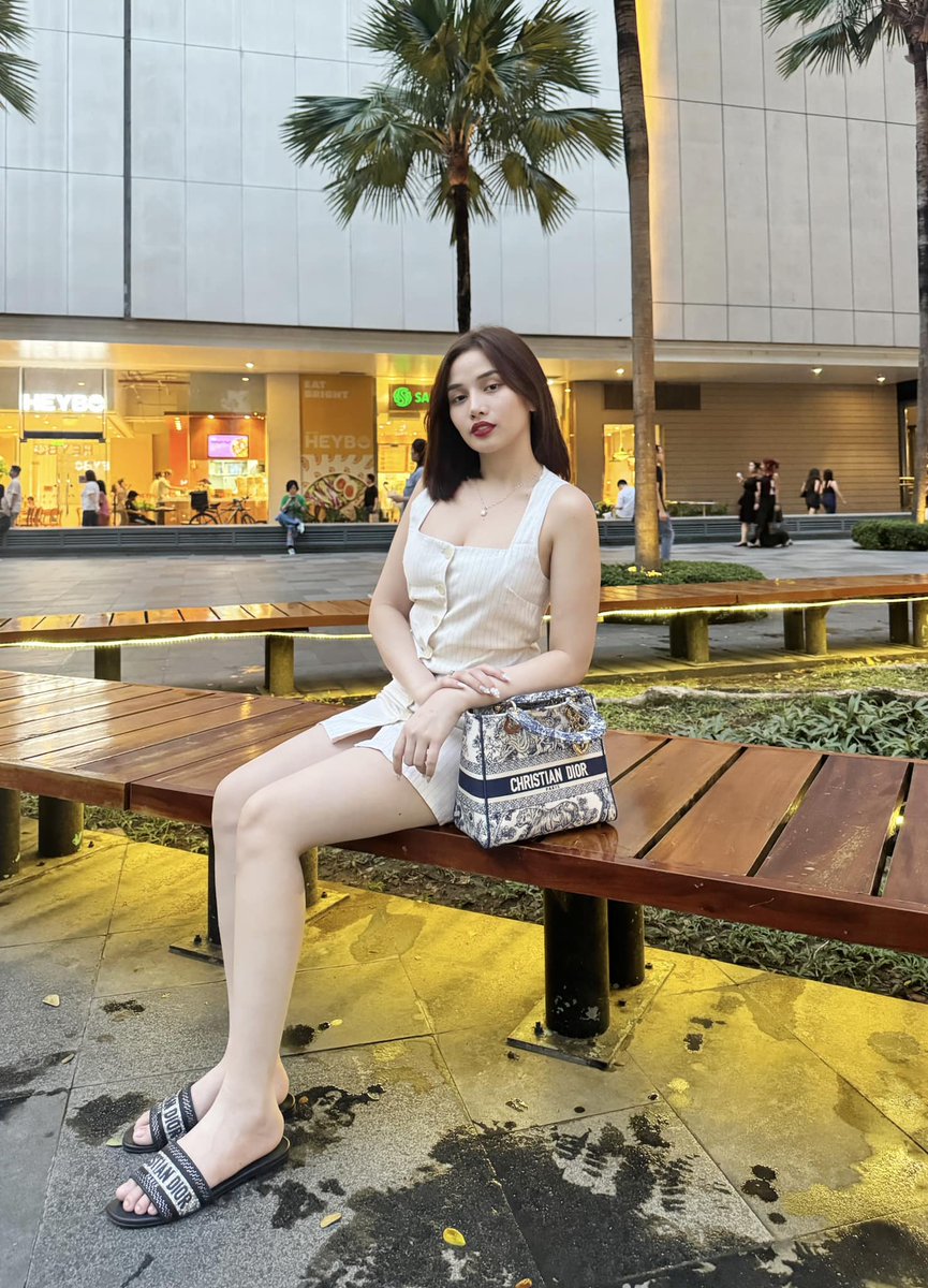 nancy18182000's tweet photo. ✨ https://t.co/qMvQ5NUYoK