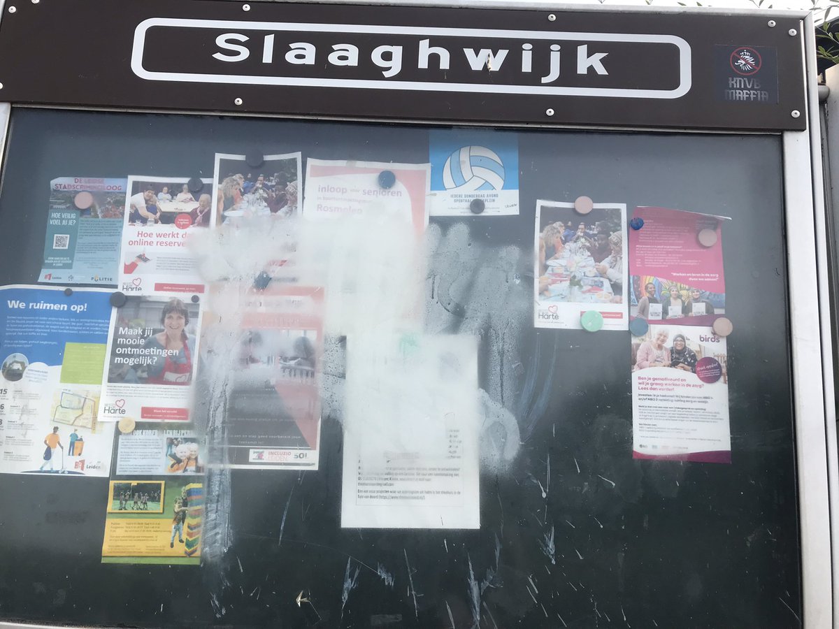 <a href="/GemeenteLeiden/">Gemeente Leiden</a> kan er iets met dit bord gebeuren. Schoonmaken of nieuw. Erg belangrijk in de wijk. <a href="/RodesMerenwijk/">Rodes Merenwijk</a>