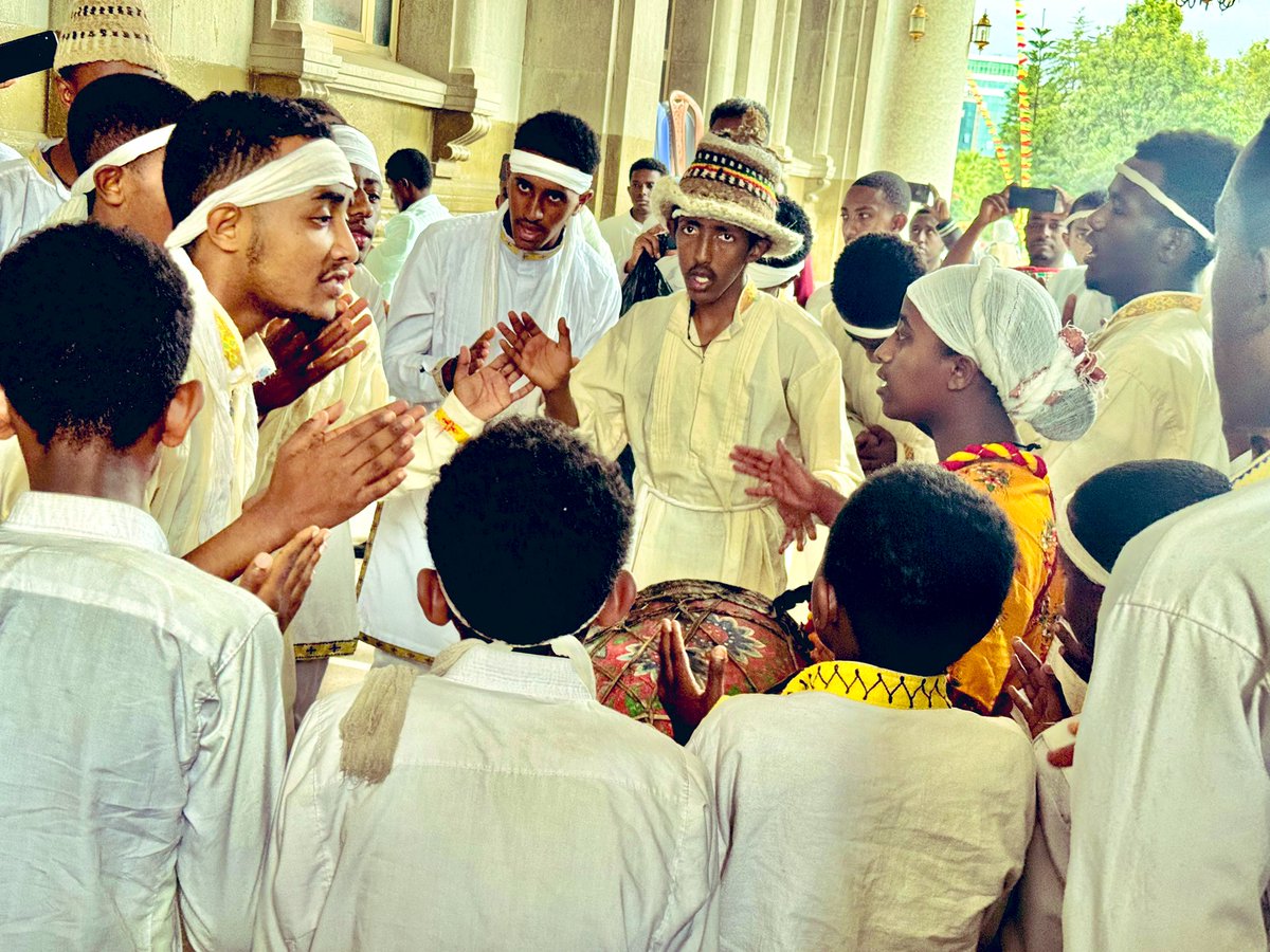 lulitkebede's tweet photo. እንኩዋን ለደብረ ታቦር በአል አደረሳችሁ: Buhe (Ge'ez: ቡሄ Buhē) is a feast day observed by the Ethiopian Orthodox Tewahedo Church on 19 August       https://t.co/PzcpJ14SOE https://t.co/XfCp2H8vWP