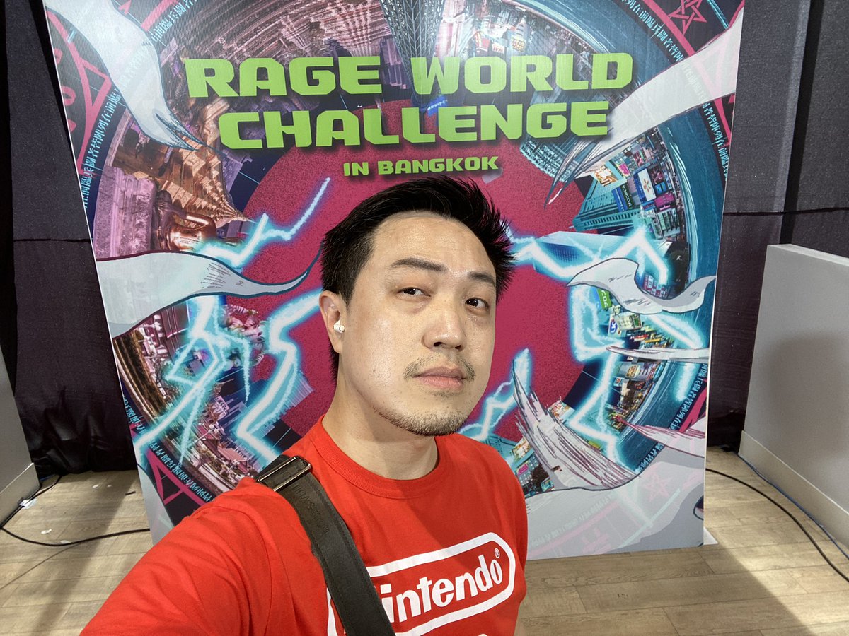 jarern's tweet photo. เดอะมาร์เก็ตได้คึกคัก กับงาน เรจเวิร์ลชาเล้นจ์อินแบงคอก! ครั้งแรกนอกญี่ปุ่น กับงานแข่งเกมอีสปอร์ท กับวีทูบเบอร์แนวหน้า ไทย ปะทะ ญี่ปุ่น พร้อมพาไอดอลสาว 4 วงมาแสดงและให้แฟนๆ ได้ทูชอต แฟนมีต ด้วยแบบใกล้ชิด
#rageworldchallenge #allmatchmedia #VtuberThai #RAGE_WORLD_CHALLENGE https://t.co/yL1Sv2Jdak
