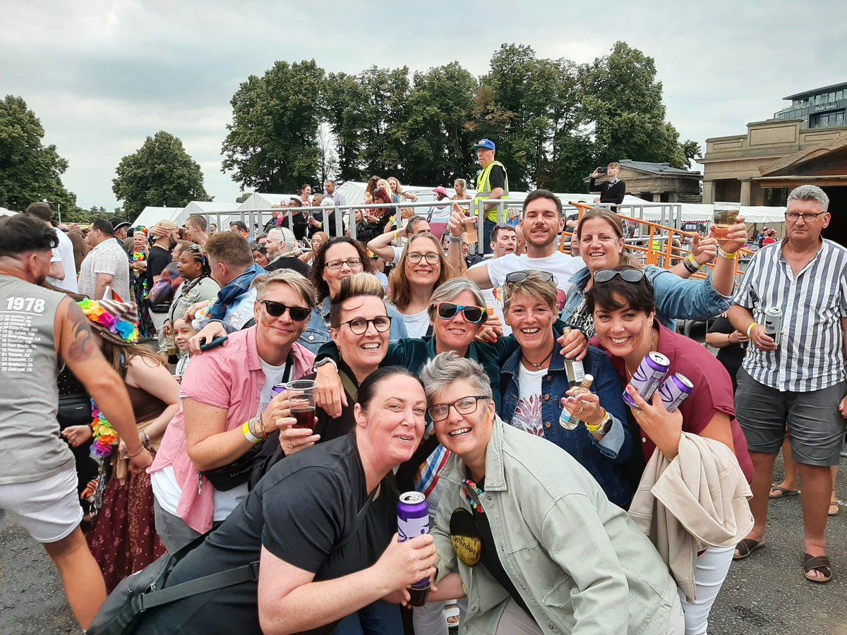 Clare Burrell 🏳️‍🌈 tweet media