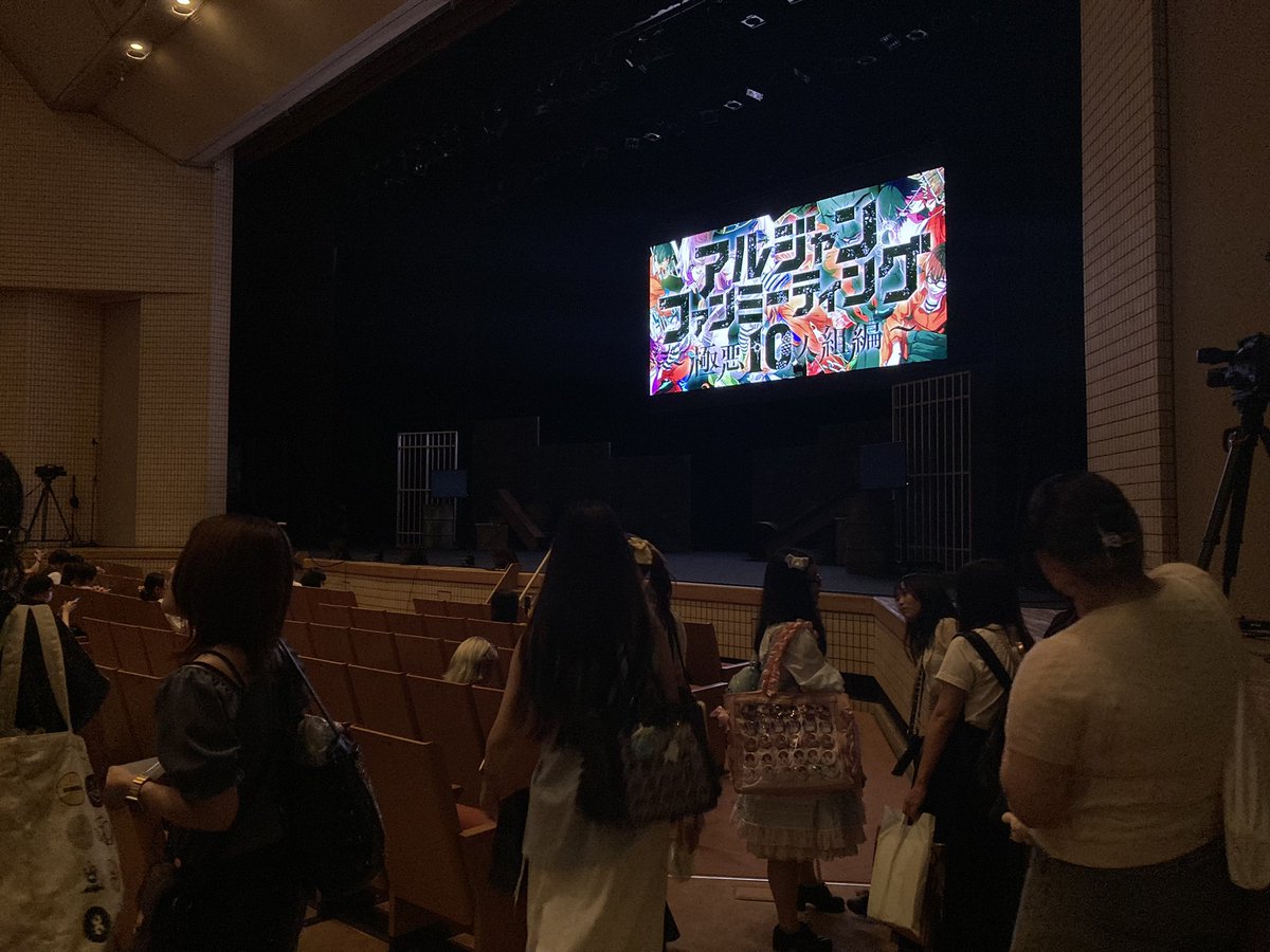 heatherraine's tweet photo. へへ https://t.co/tNSOnq7XcH