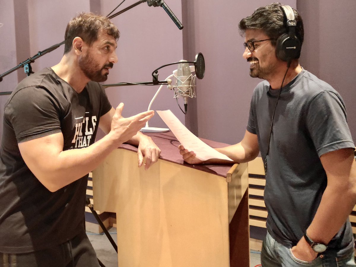 strictlyvikas's tweet photo. #Vedaa #DialogueCoach to #JohnAbraham 
Love this man! https://t.co/K3l9xmFnQO