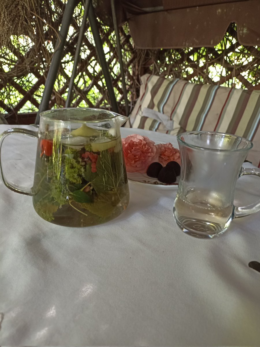 Просто так. Я все еще здесь. Не теряйте