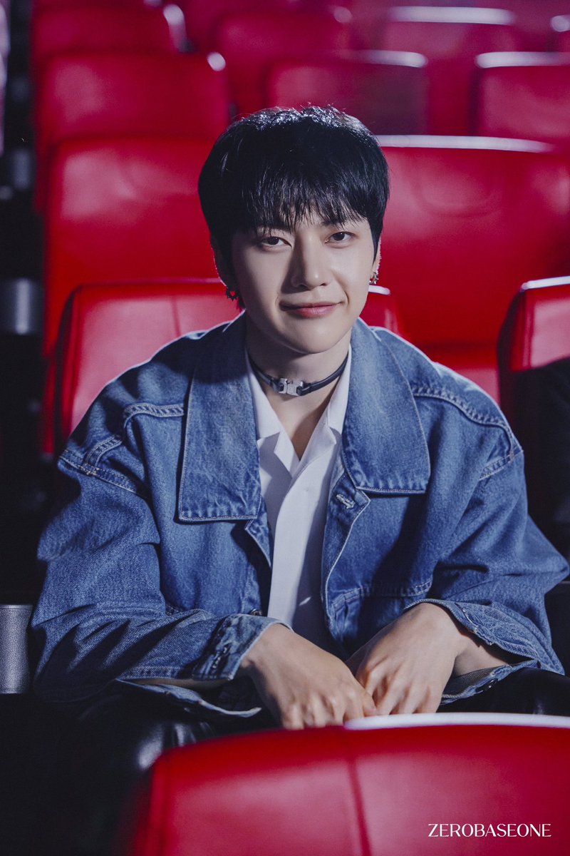machutext0528's tweet photo. _BAD film behind photo Seok Matthew 

#석매튜 #_BAD https://t.co/2vY4K4lAb0