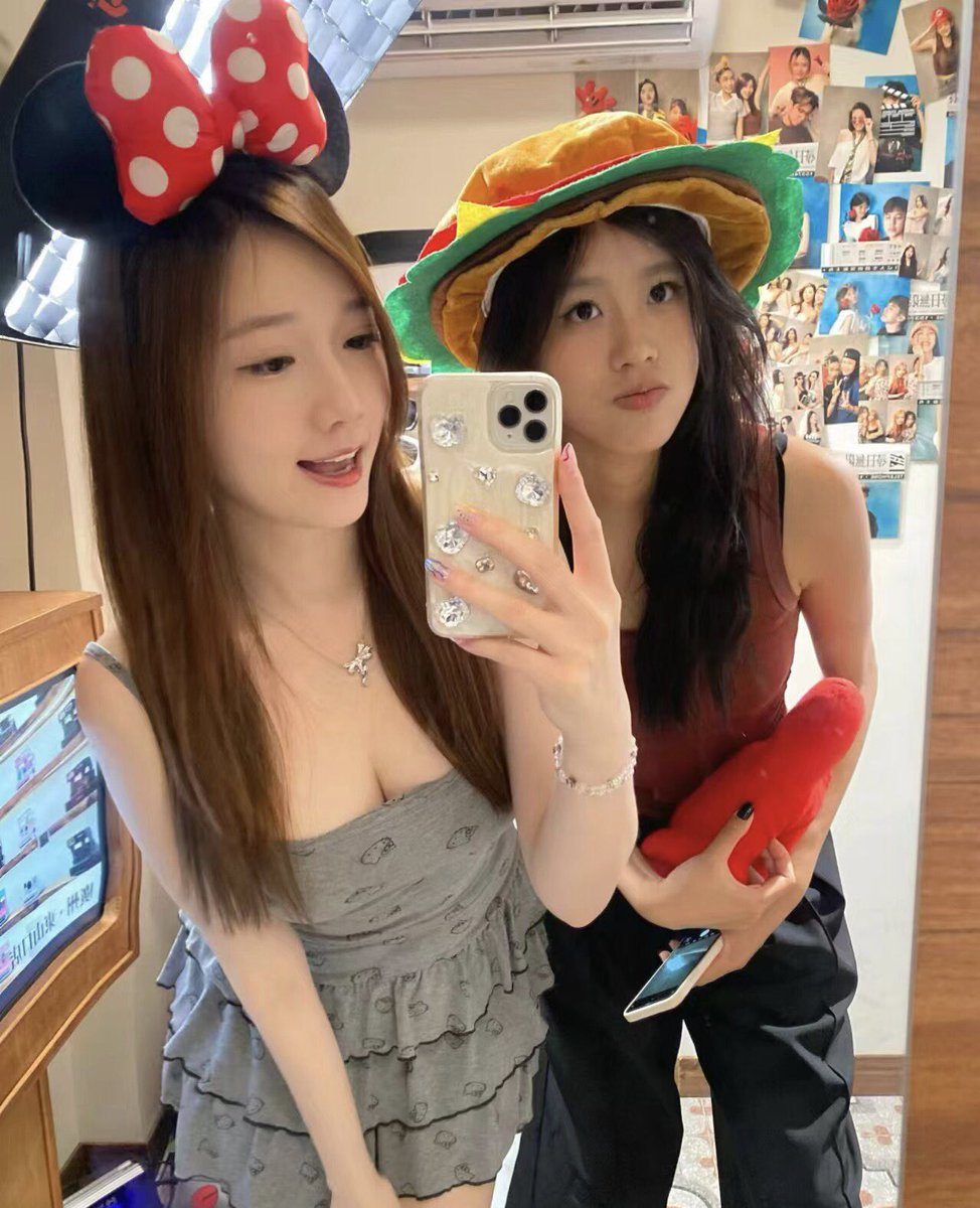 2elHfb's tweet photo. 星期日分享#大頭貼 https://t.co/W4BvsoeDla