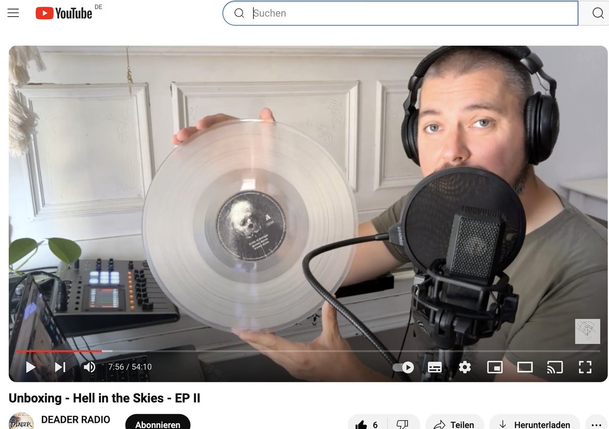 metalmessage's tweet image. ➤ "… terrific record, from start to end ... really great cinema ... with heart and soul …"
𝐻𝐸𝐿𝐿 𝐼𝒩 𝒯𝐻𝐸 𝒮𝒦𝐼𝐸𝒮 🇩🇪 Heavy 𝙼𝚎𝚝𝚊𝚕 • @hellintheskies • #hellintheskies • @HITS_bandpage 
🎶 FFO:
Black Sabbath, Alice In Chains, Armored Saint
youtube.com/watch?v=FInvjc…