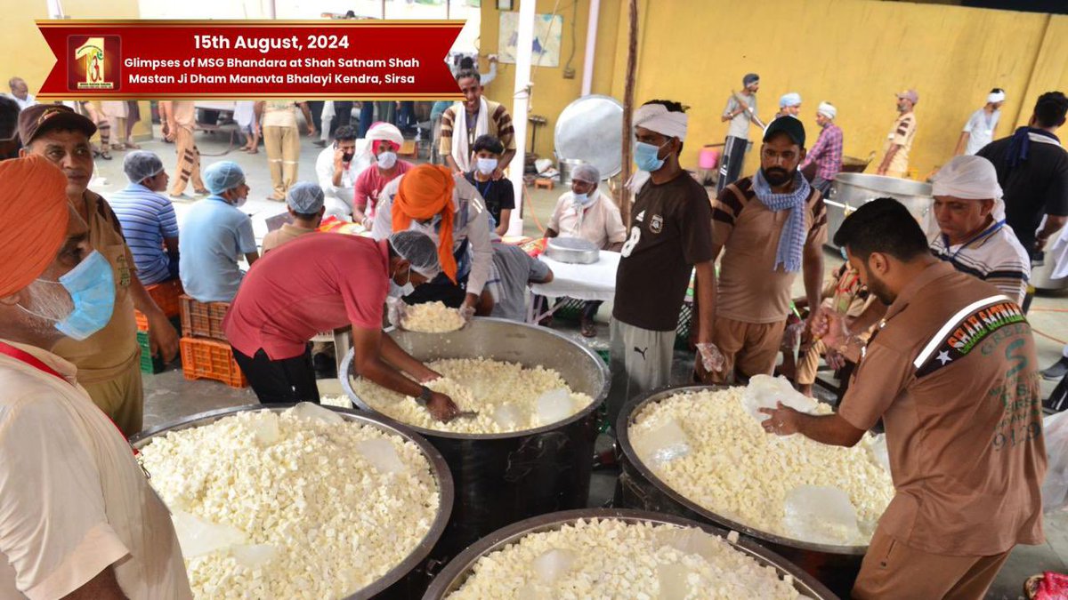 DSSNewsUpdates's tweet photo. On August 15th, the MSG Bhandara event witnessed the surge of spiritualism that enveloped the disciples. The day was marked by profound devotion to both divinity and humanity. Revered Saint Dr. MSG initiated new welfare activities, further enriching the lives of all those present. The disciples collectively expressed their deep gratitude to Guruji for the divine blessings that continue to illuminate their paths. #MSGBhandara #DeraSachaSauda