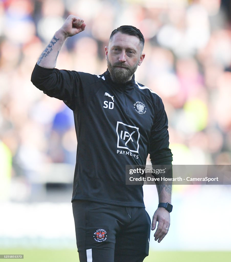 MatthewWinder's tweet photo. If it's not permanent, just get the boys playing good football and get the morale up, before the new man comes in. https://t.co/LoQJQVVEjV