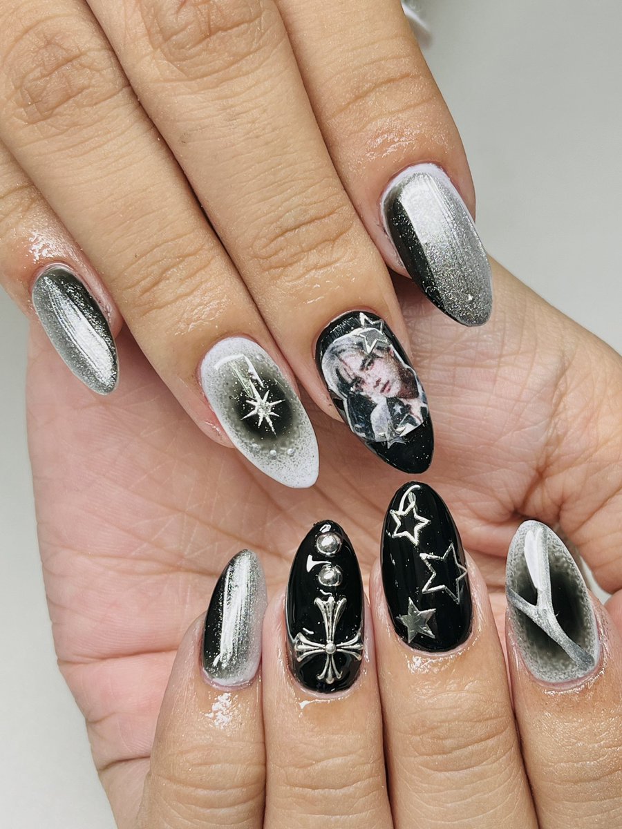 ktannies's tweet photo. Concert ready nails ⛓️🤘🏻🖤 The Boyz: Zeneration ✨ https://t.co/L1xh915BNn