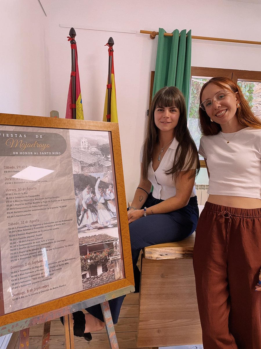 caaarroott's tweet image. muy orgullosa 💐