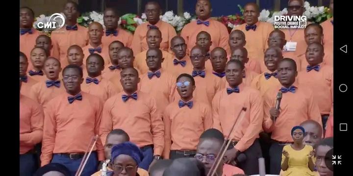 PaulOguegb41416's tweet photo. Alpha location choirs be doing the mostππ
Hallelujah chorus.
Happy sundayππ₯°β€οΈ
#Meerah
#ChangeMakersInternational
#CMIPortHarcourt
#changemakers
#globalsundayservice https://t.co/LeLMBwC8yP