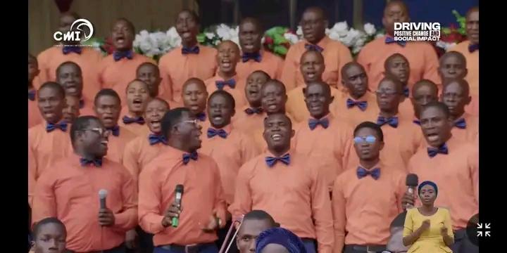 PaulOguegb41416's tweet photo. Alpha location choirs be doing the mostππ
Hallelujah chorus.
Happy sundayππ₯°β€οΈ
#Meerah
#ChangeMakersInternational
#CMIPortHarcourt
#changemakers
#globalsundayservice https://t.co/LeLMBwC8yP