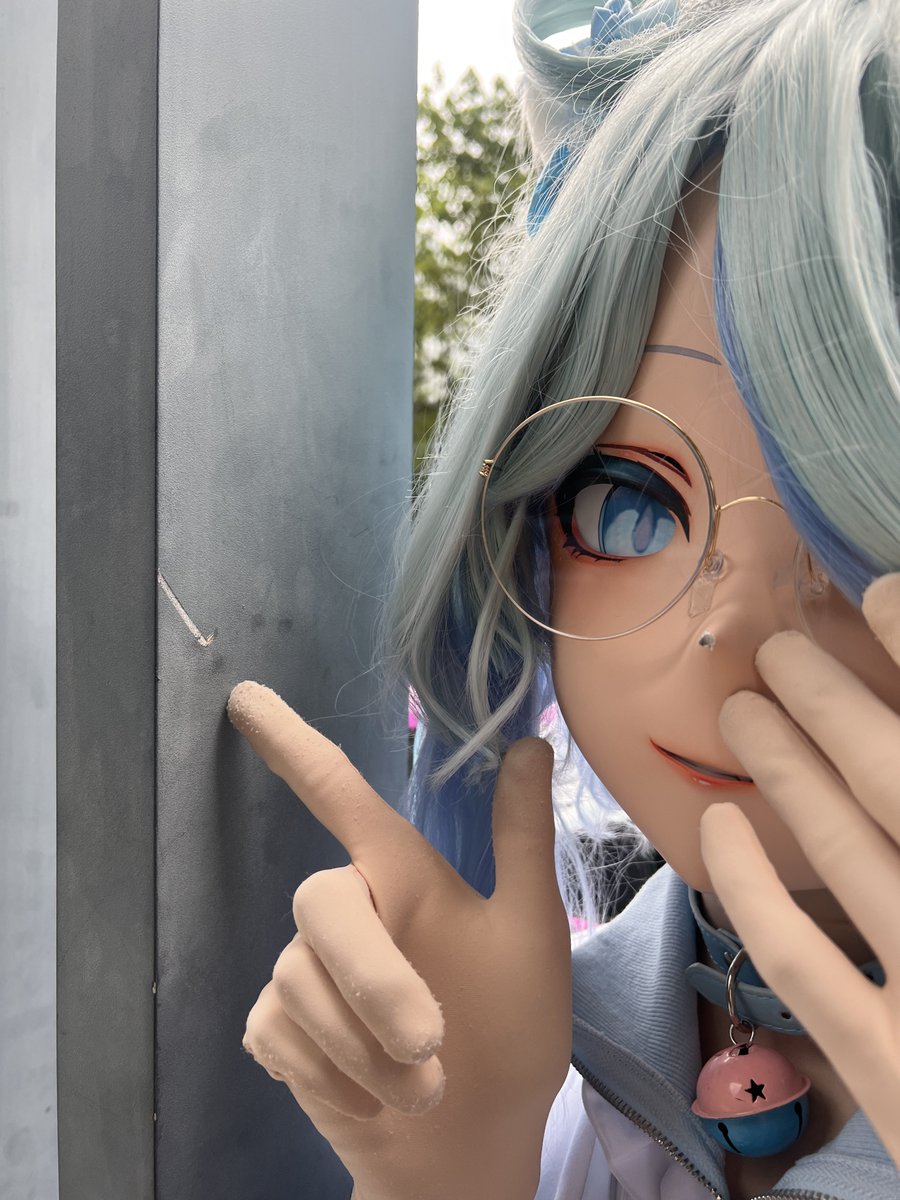 一头创电线杆上了（怎么感觉表情还挺洋洋得意）
#kigurumi