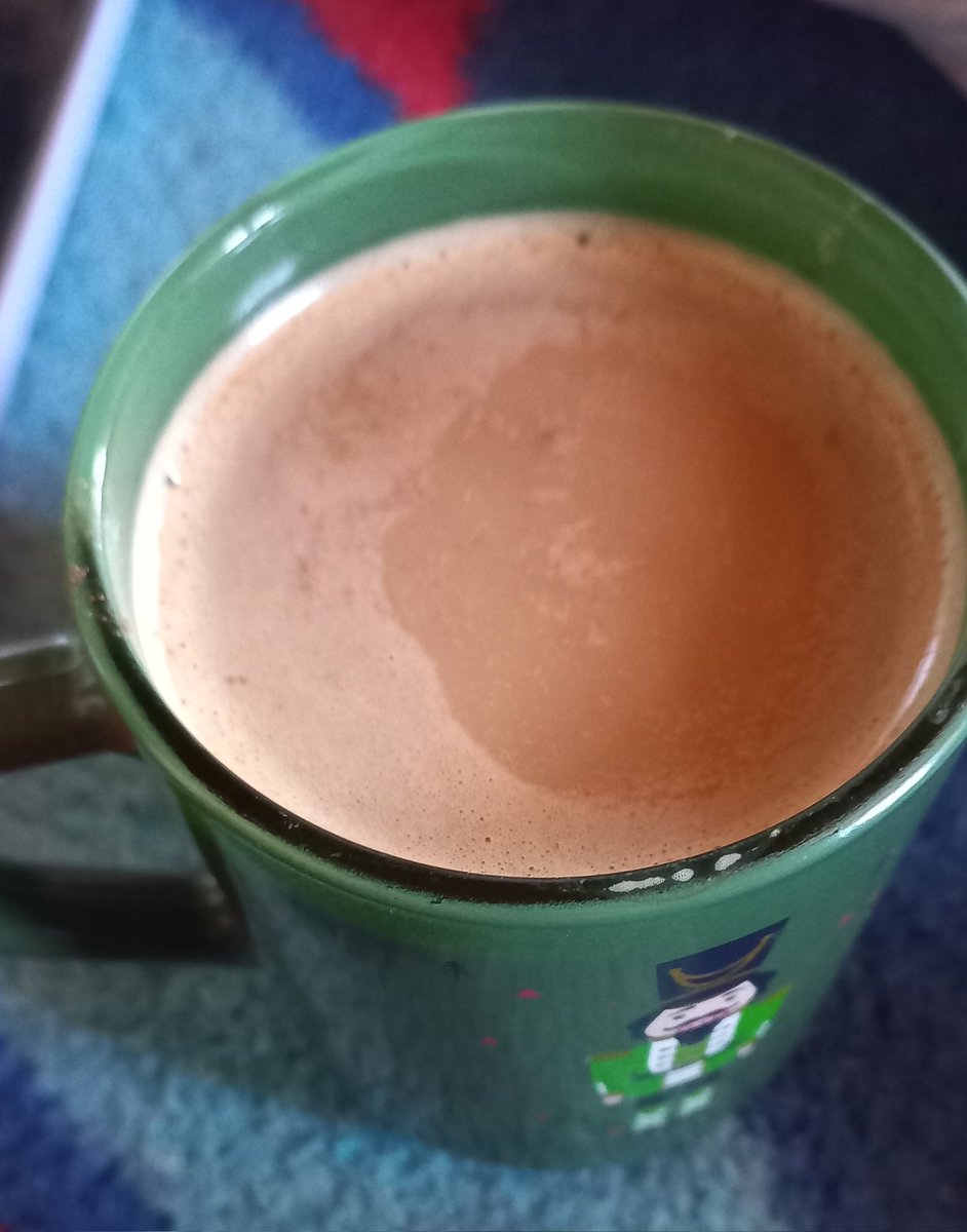 Ben de yanlışlıkla intihar falan ederim diye apar topar kahve yaptim